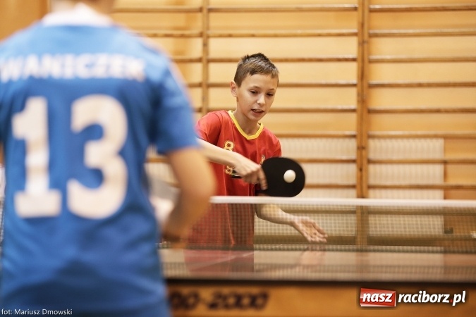 Zdjęcie w galerii na portalu naszraciborz.pl: Gminny Turniej Tenisa Stołowego im. Krystyny Gasilewskiej w Krzanowicach wiadomości z regionu