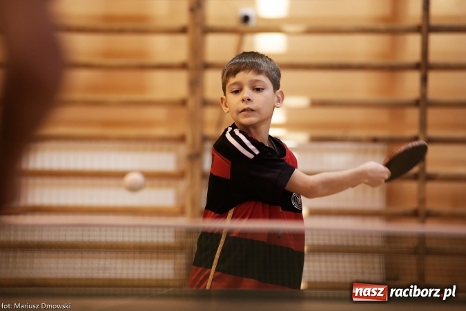 Zdjęcie w galerii na portalu naszraciborz.pl: Gminny Turniej Tenisa Stołowego im. Krystyny Gasilewskiej w Krzanowicach wiadomości z regionu