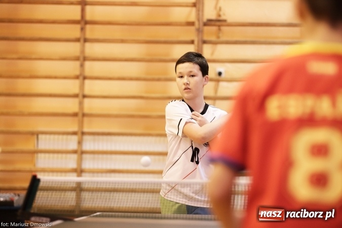 Zdjęcie w galerii na portalu naszraciborz.pl: Gminny Turniej Tenisa Stołowego im. Krystyny Gasilewskiej w Krzanowicach wiadomości z regionu