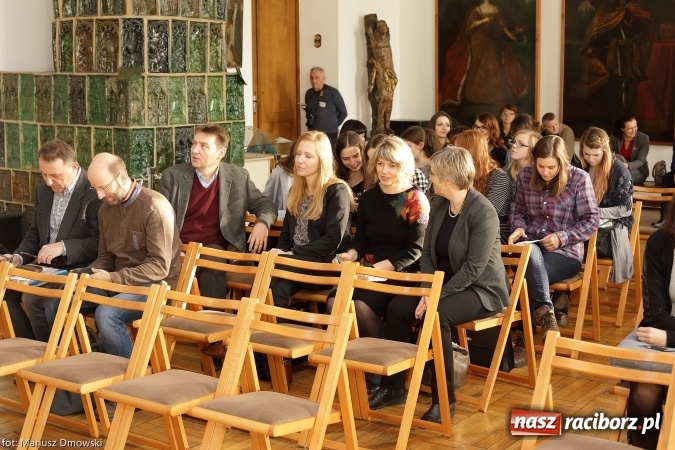 Zdjęcie w galerii na portalu naszraciborz.pl: O tajemnicach zbiornika Racibórz na sesji w Muzeum wiadomości z regionu