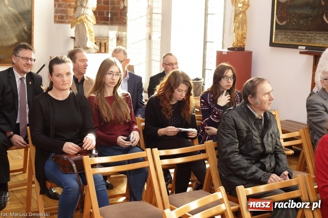 Zdjęcie w galerii na portalu naszraciborz.pl: O tajemnicach zbiornika Racibórz na sesji w Muzeum wiadomości z regionu