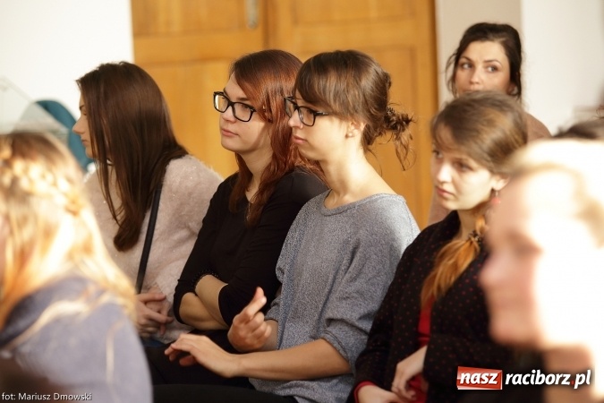 Zdjęcie w galerii na portalu naszraciborz.pl: O tajemnicach zbiornika Racibórz na sesji w Muzeum wiadomości z regionu