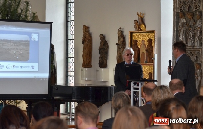 Zdjęcie w galerii na portalu naszraciborz.pl: O tajemnicach zbiornika Racibórz na sesji w Muzeum wiadomości z regionu