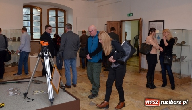 Zdjęcie w galerii na portalu naszraciborz.pl: O tajemnicach zbiornika Racibórz na sesji w Muzeum wiadomości z regionu