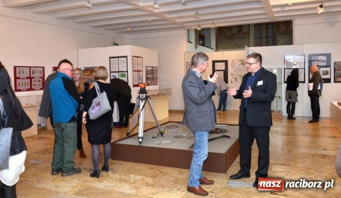 Zdjęcie w galerii na portalu naszraciborz.pl: O tajemnicach zbiornika Racibórz na sesji w Muzeum wiadomości z regionu