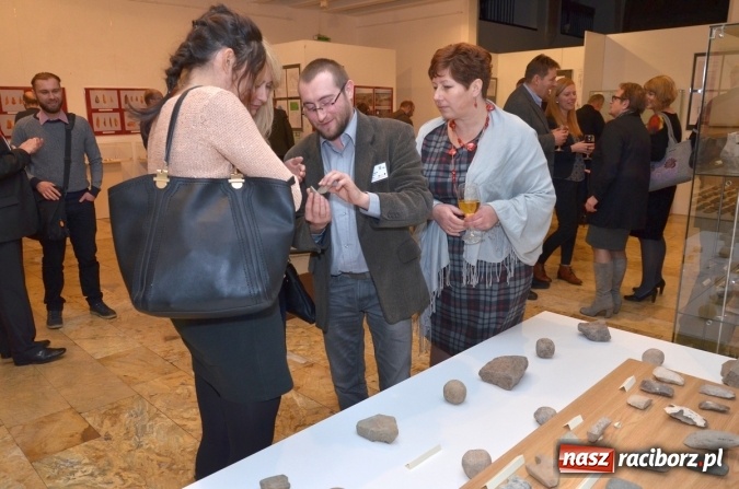 Zdjęcie w galerii na portalu naszraciborz.pl: O tajemnicach zbiornika Racibórz na sesji w Muzeum wiadomości z regionu