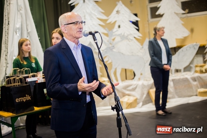 Zdjęcie w galerii na portalu naszraciborz.pl: Spiele mit Deutsch w Gimnazjum nr 1 wiadomości z regionu