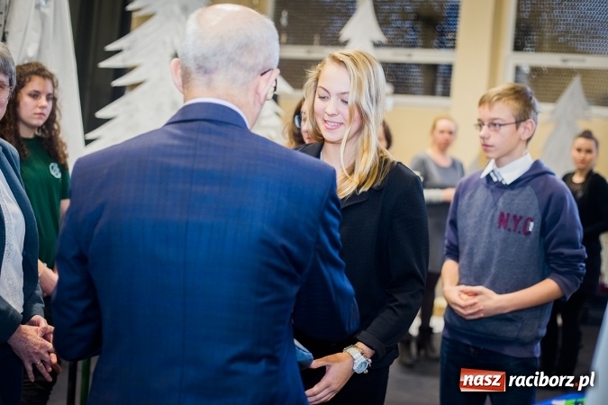 Zdjęcie w galerii na portalu naszraciborz.pl: Spiele mit Deutsch w Gimnazjum nr 1 wiadomości z regionu