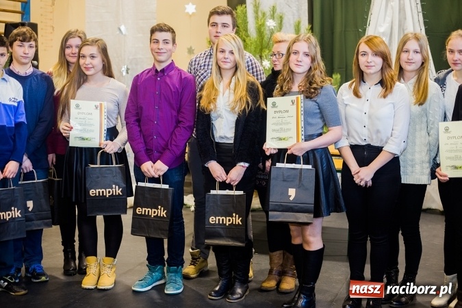 Zdjęcie w galerii na portalu naszraciborz.pl: Spiele mit Deutsch w Gimnazjum nr 1 wiadomości z regionu