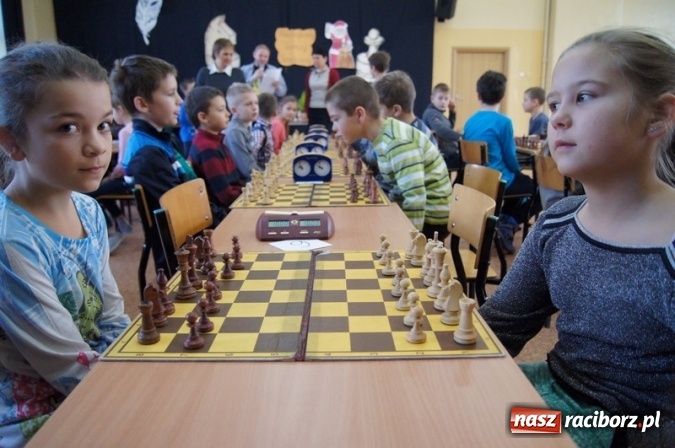 Zdjęcie w galerii na portalu naszraciborz.pl: Szachowe zmagania w SP4 wiadomości z regionu