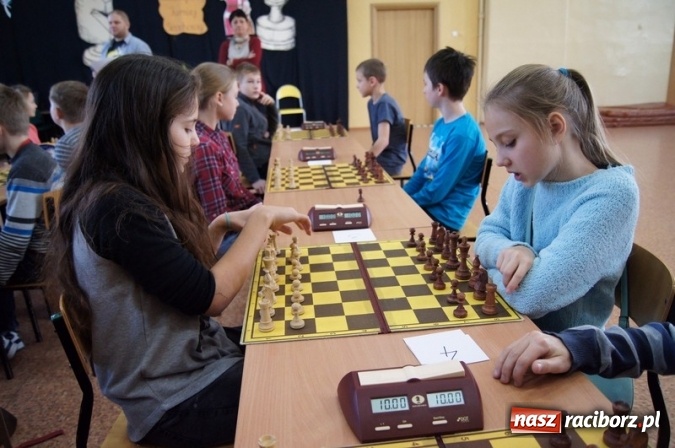 Zdjęcie w galerii na portalu naszraciborz.pl: Szachowe zmagania w SP4 wiadomości z regionu