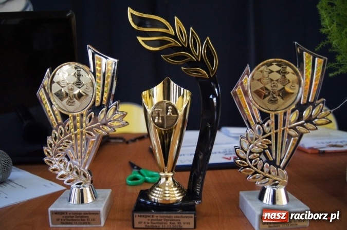 Zdjęcie w galerii na portalu naszraciborz.pl: Szachowe zmagania w SP4 wiadomości z regionu