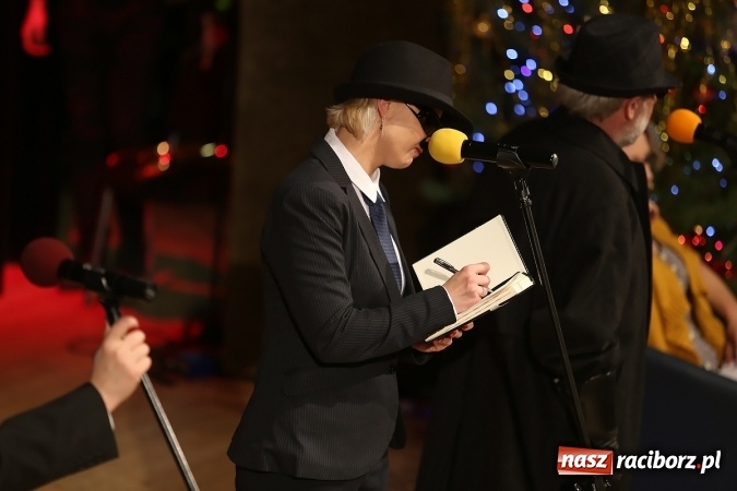 Zdjęcie w galerii na portalu naszraciborz.pl: Ale wkoło jest wesoło, czyli coroczna Gwiazdka Serc - koncert charytatywny w RCK wiadomości z regionu