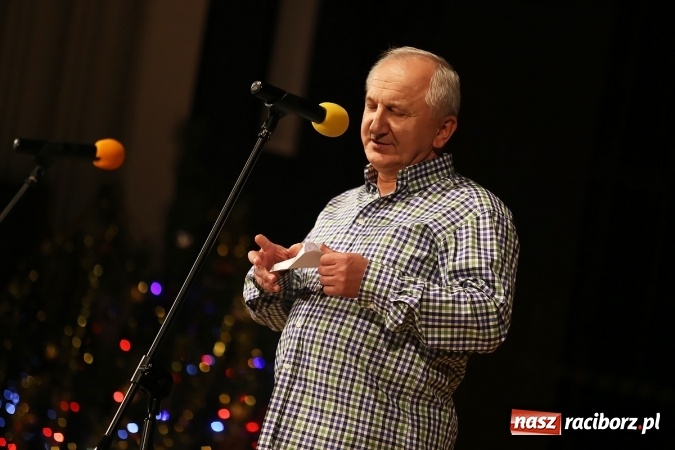 Zdjęcie w galerii na portalu naszraciborz.pl: Ale wkoło jest wesoło, czyli coroczna Gwiazdka Serc - koncert charytatywny w RCK wiadomości z regionu