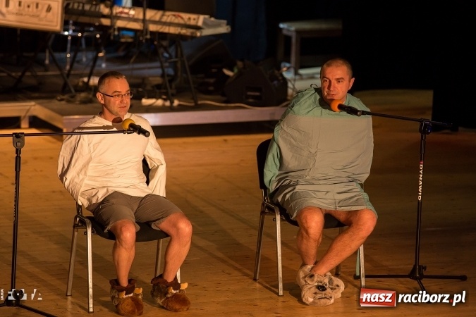 Zdjęcie w galerii na portalu naszraciborz.pl: Ale wkoło jest wesoło, czyli coroczna Gwiazdka Serc - koncert charytatywny w RCK wiadomości z regionu