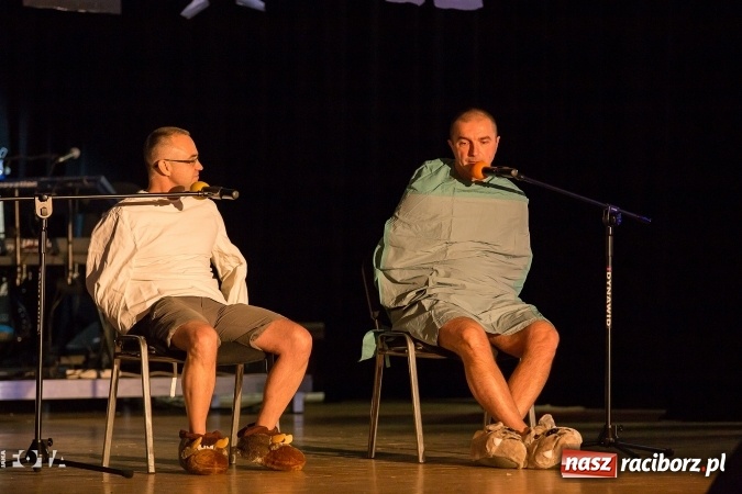 Zdjęcie w galerii na portalu naszraciborz.pl: Ale wkoło jest wesoło, czyli coroczna Gwiazdka Serc - koncert charytatywny w RCK wiadomości z regionu