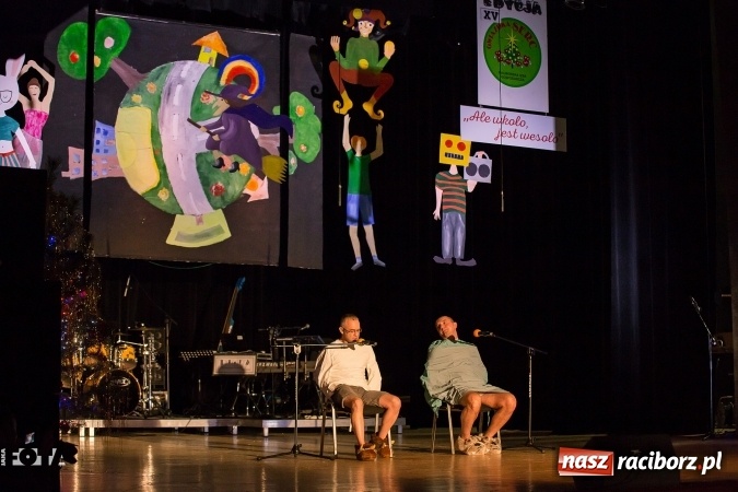 Zdjęcie w galerii na portalu naszraciborz.pl: Ale wkoło jest wesoło, czyli coroczna Gwiazdka Serc - koncert charytatywny w RCK wiadomości z regionu