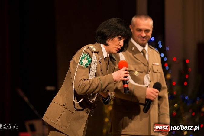 Zdjęcie w galerii na portalu naszraciborz.pl: Ale wkoło jest wesoło, czyli coroczna Gwiazdka Serc - koncert charytatywny w RCK wiadomości z regionu