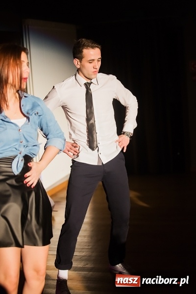 Zdjęcie w galerii na portalu naszraciborz.pl: Ale wkoło jest wesoło, czyli coroczna Gwiazdka Serc - koncert charytatywny w RCK wiadomości z regionu