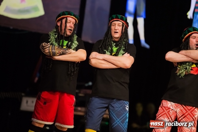 Zdjęcie w galerii na portalu naszraciborz.pl: Ale wkoło jest wesoło, czyli coroczna Gwiazdka Serc - koncert charytatywny w RCK wiadomości z regionu