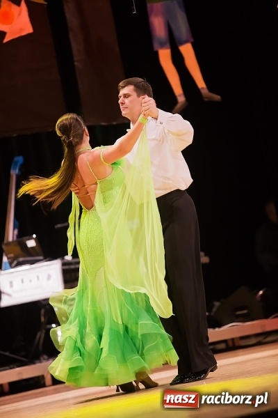 Zdjęcie w galerii na portalu naszraciborz.pl: Ale wkoło jest wesoło, czyli coroczna Gwiazdka Serc - koncert charytatywny w RCK wiadomości z regionu