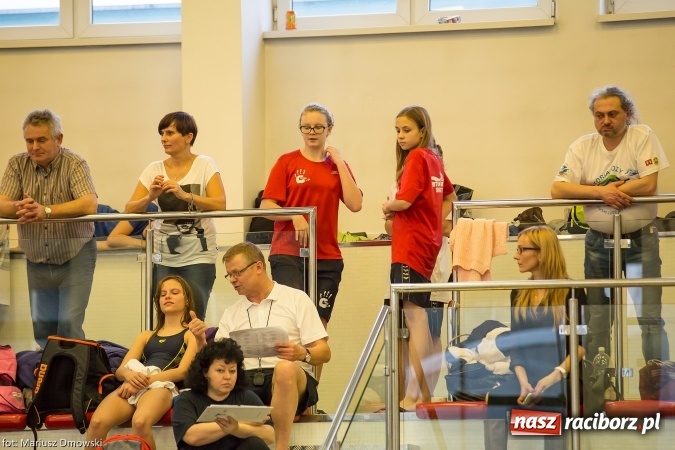 Zdjęcie w galerii na portalu naszraciborz.pl: Pływanie. Victoria z workiem medali  wiadomości z regionu