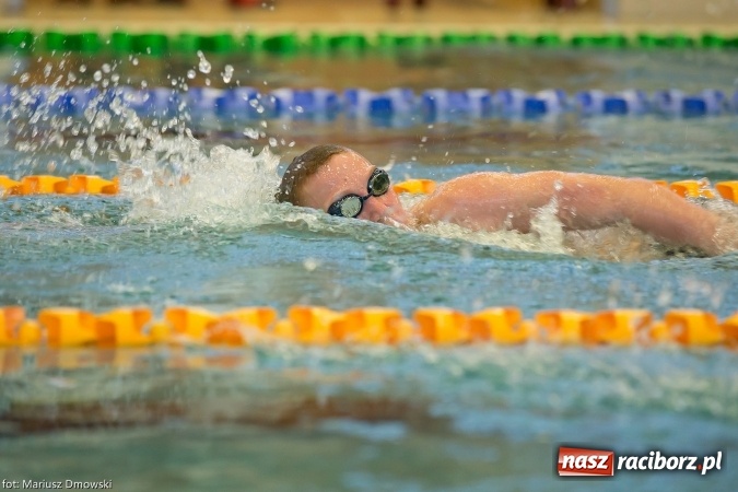 Zdjęcie w galerii na portalu naszraciborz.pl: Pływanie. Victoria z workiem medali  wiadomości z regionu