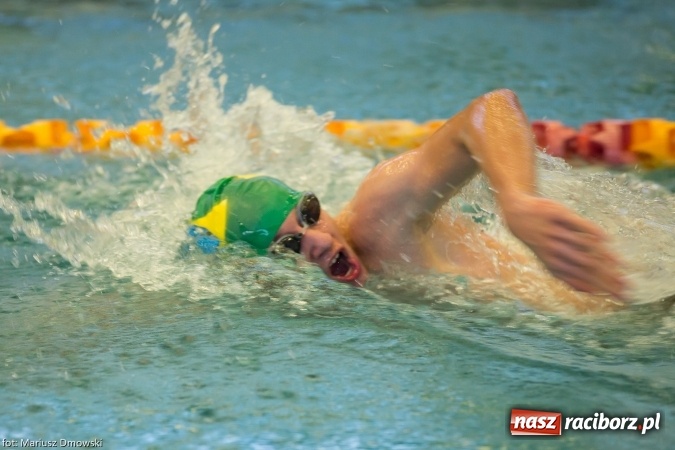 Zdjęcie w galerii na portalu naszraciborz.pl: Pływanie. Victoria z workiem medali  wiadomości z regionu