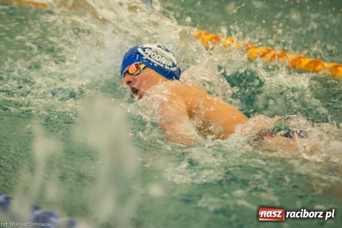 Zdjęcie w galerii na portalu naszraciborz.pl: Pływanie. Victoria z workiem medali  wiadomości z regionu