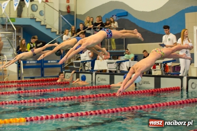 Zdjęcie w galerii na portalu naszraciborz.pl: Pływanie. Victoria z workiem medali  wiadomości z regionu