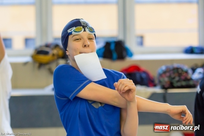 Zdjęcie w galerii na portalu naszraciborz.pl: Pływanie. Victoria z workiem medali  wiadomości z regionu