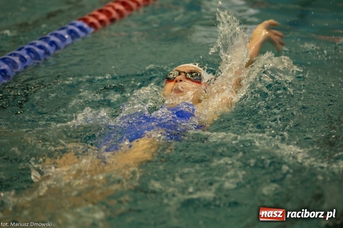Zdjęcie w galerii na portalu naszraciborz.pl: Pływanie. Victoria z workiem medali  wiadomości z regionu