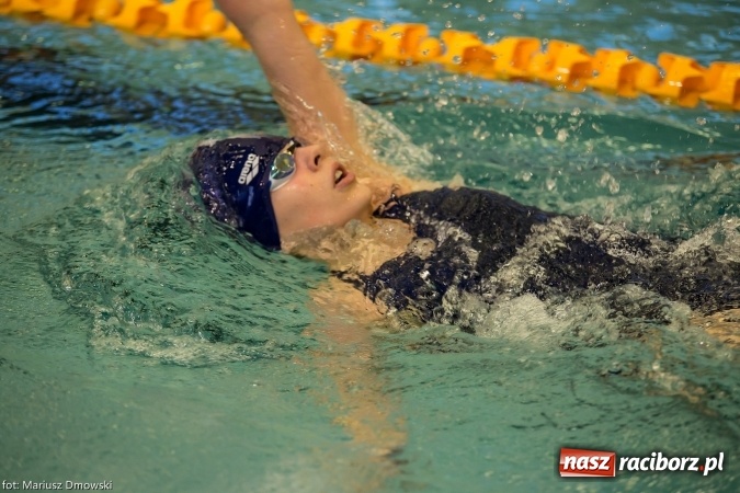 Zdjęcie w galerii na portalu naszraciborz.pl: Pływanie. Victoria z workiem medali  wiadomości z regionu