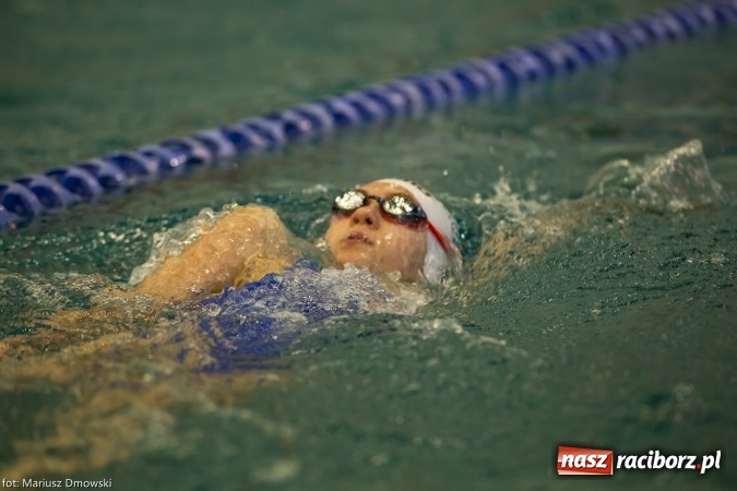 Zdjęcie w galerii na portalu naszraciborz.pl: Pływanie. Victoria z workiem medali  wiadomości z regionu