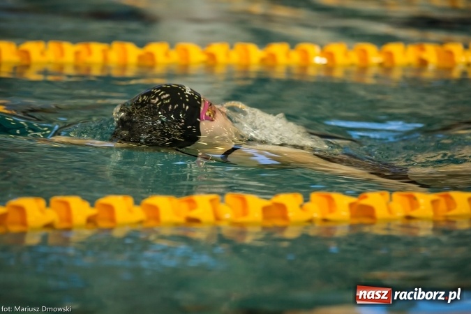 Zdjęcie w galerii na portalu naszraciborz.pl: Pływanie. Victoria z workiem medali  wiadomości z regionu