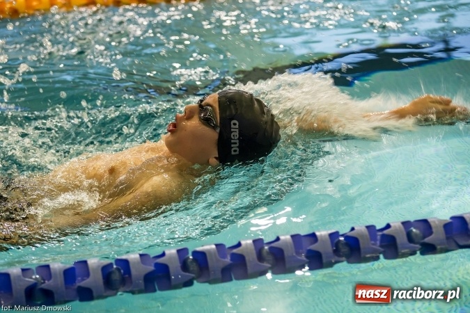 Zdjęcie w galerii na portalu naszraciborz.pl: Pływanie. Victoria z workiem medali  wiadomości z regionu