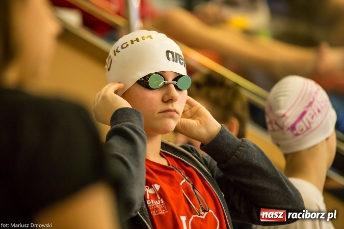Zdjęcie w galerii na portalu naszraciborz.pl: Pływanie. Victoria z workiem medali  wiadomości z regionu