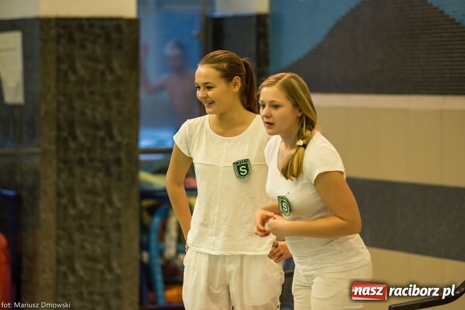 Zdjęcie w galerii na portalu naszraciborz.pl: Pływanie. Victoria z workiem medali  wiadomości z regionu