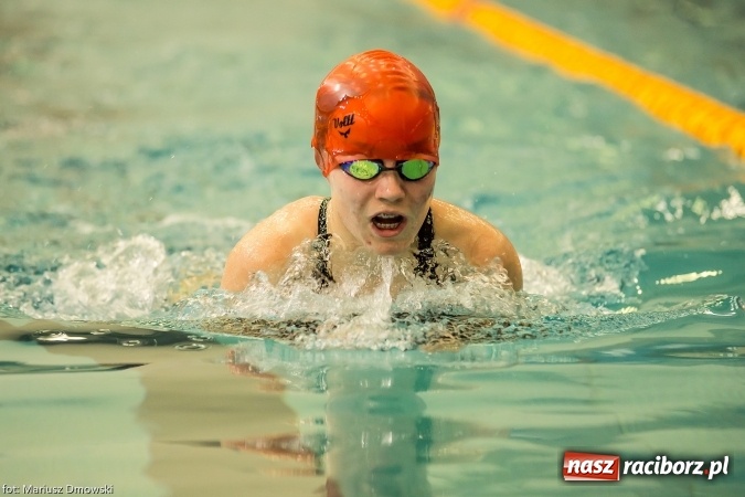 Zdjęcie w galerii na portalu naszraciborz.pl: Pływanie. Victoria z workiem medali  wiadomości z regionu