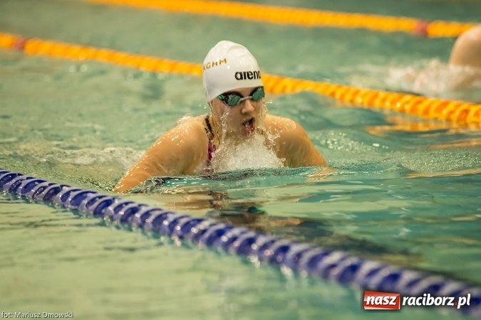 Zdjęcie w galerii na portalu naszraciborz.pl: Pływanie. Victoria z workiem medali  wiadomości z regionu