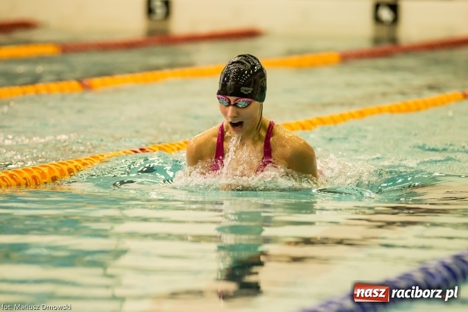 Zdjęcie w galerii na portalu naszraciborz.pl: Pływanie. Victoria z workiem medali  wiadomości z regionu