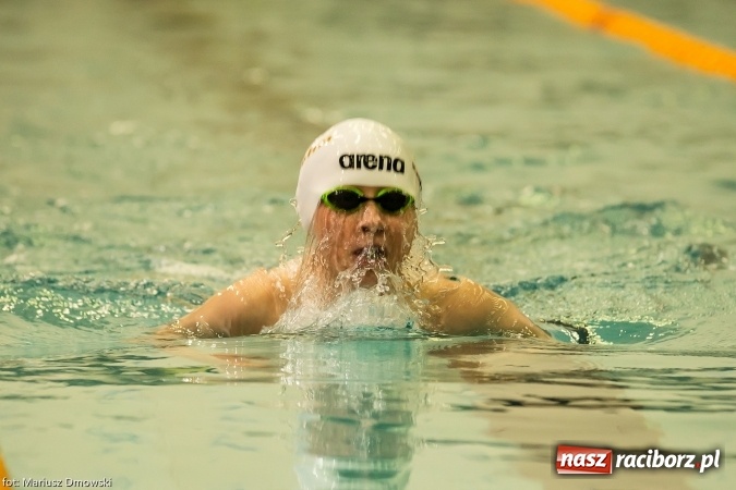 Zdjęcie w galerii na portalu naszraciborz.pl: Pływanie. Victoria z workiem medali  wiadomości z regionu