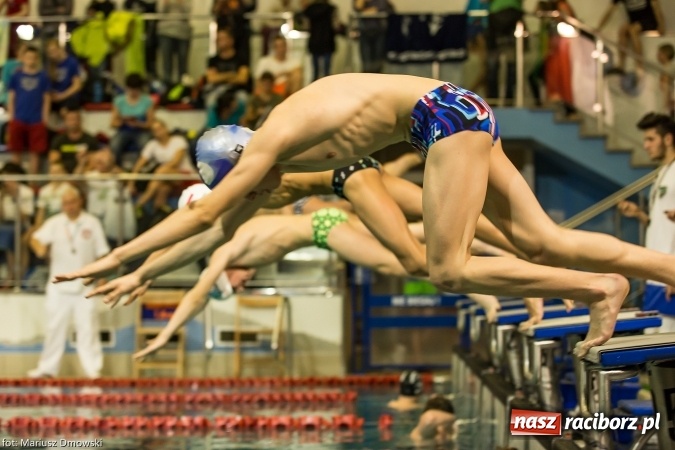 Zdjęcie w galerii na portalu naszraciborz.pl: Pływanie. Victoria z workiem medali  wiadomości z regionu