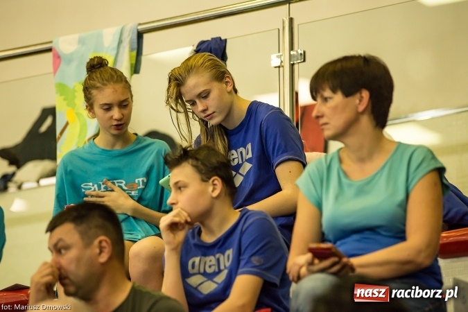 Zdjęcie w galerii na portalu naszraciborz.pl: Pływanie. Victoria z workiem medali  wiadomości z regionu