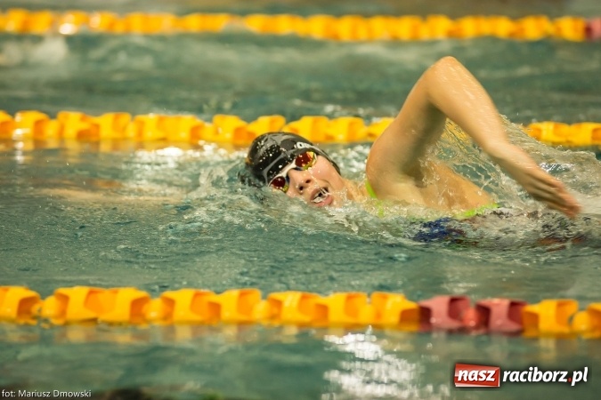Zdjęcie w galerii na portalu naszraciborz.pl: Pływanie. Victoria z workiem medali  wiadomości z regionu