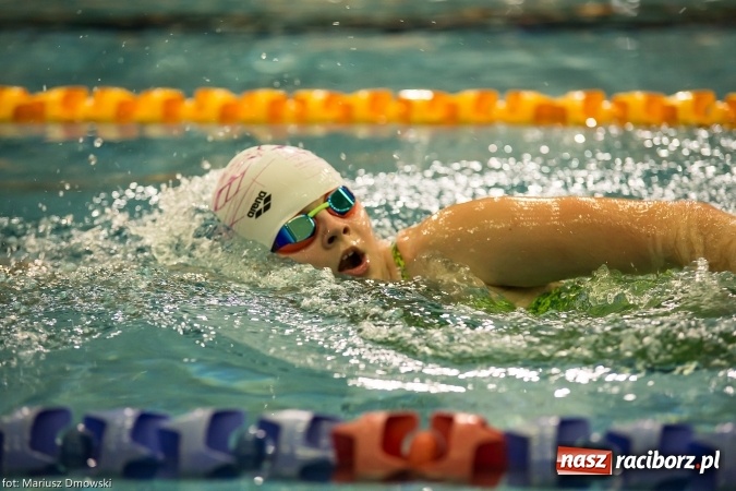 Zdjęcie w galerii na portalu naszraciborz.pl: Pływanie. Victoria z workiem medali  wiadomości z regionu