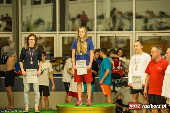 Zdjęcie w galerii na portalu naszraciborz.pl: Pływanie. Victoria z workiem medali  wiadomości z regionu