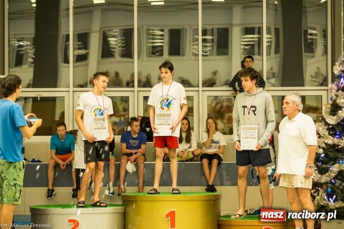 Zdjęcie w galerii na portalu naszraciborz.pl: Pływanie. Victoria z workiem medali  wiadomości z regionu