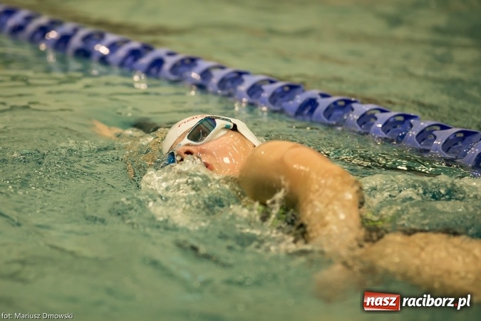 Zdjęcie w galerii na portalu naszraciborz.pl: Pływanie. Victoria z workiem medali  wiadomości z regionu