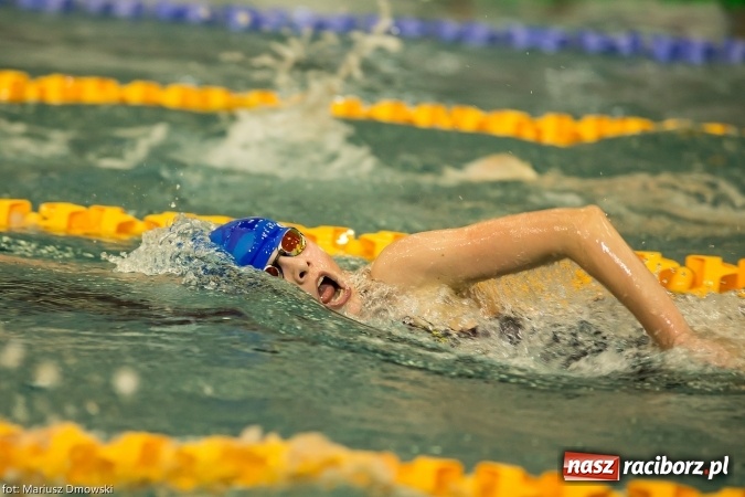 Zdjęcie w galerii na portalu naszraciborz.pl: Pływanie. Victoria z workiem medali  wiadomości z regionu
